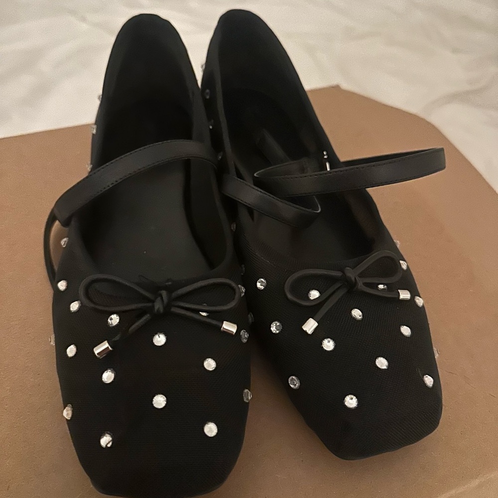 MICHAEL Michael Kors Black Ballet Flats with Polka Dots